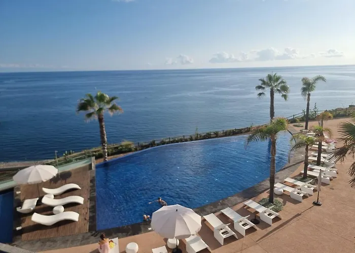 Madeira Palace - Pearl View *